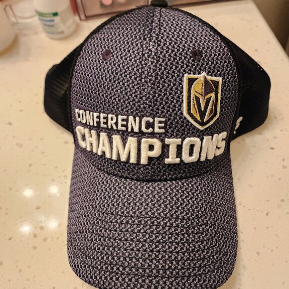 Vegas Knight Hat - Picture 1 of 3